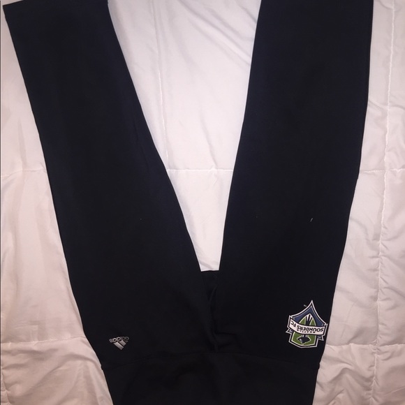 2 pairs of exercises leggings - Picture 5 of 6